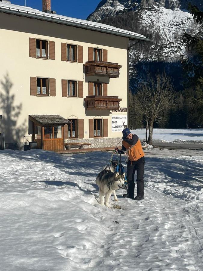 Al Cervo Albergo - Hotel Stabiziane Екстериор снимка
